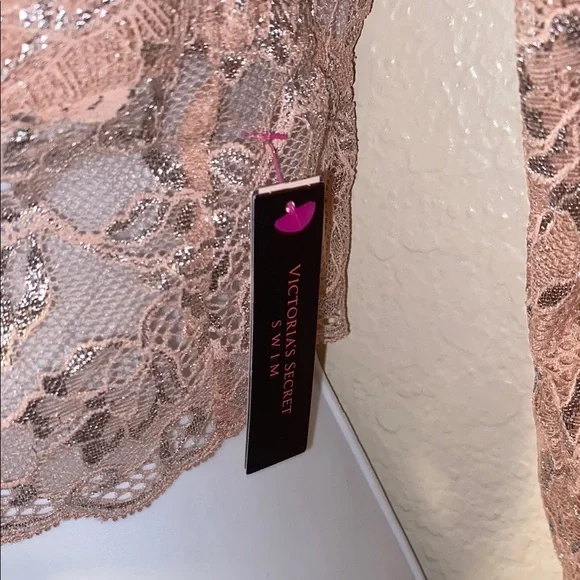 Pink Lace Long Sleeve Crop Top - Picture 2 of 6